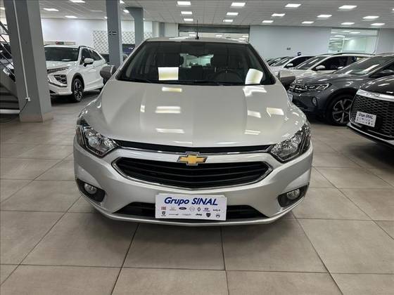 CHEVROLET ONIX 1.4 MPFI LTZ 8V FLEX 4P AUTOMÁTICO CHEVROLET ONIX 1.4 MPFI LTZ 8V FLEX 4P AUTOMÁTICO